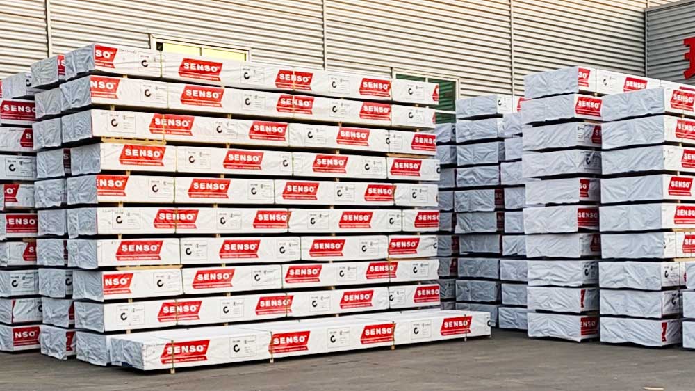 Laminated veneer lumber