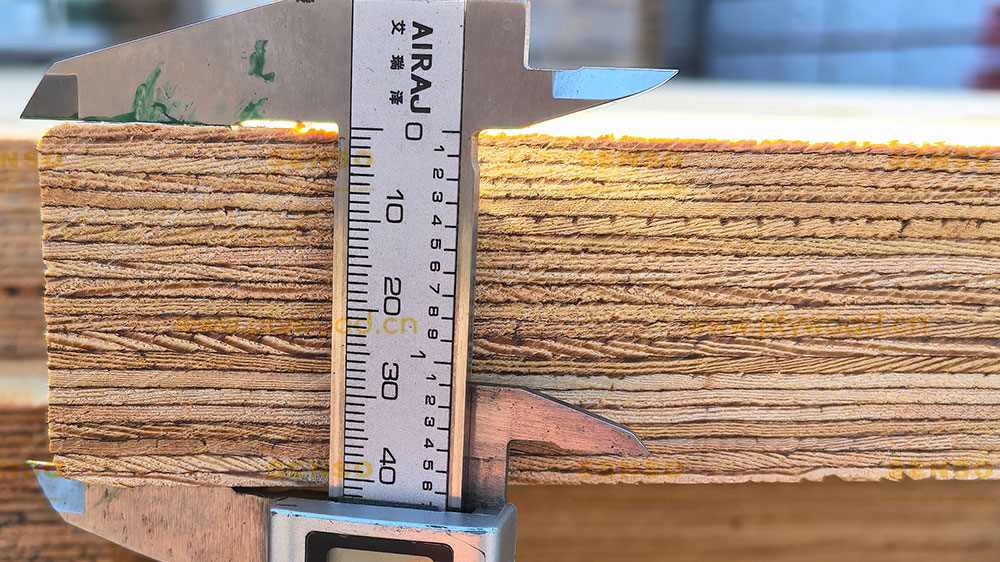 walk boards. scaffolding planks, scaffold boards, OSHA planks, aluminum walk boards, scaffold decking, construction planks